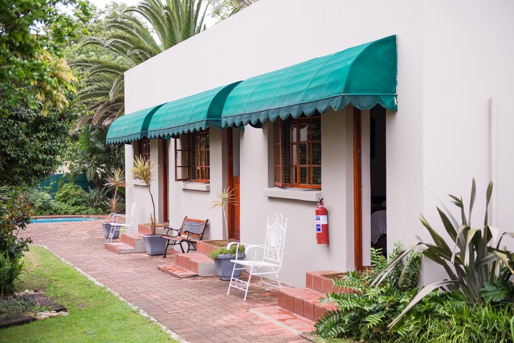 17 On 5Th Avenue Walmer Guesthouse Port Elizabeth Luaran gambar